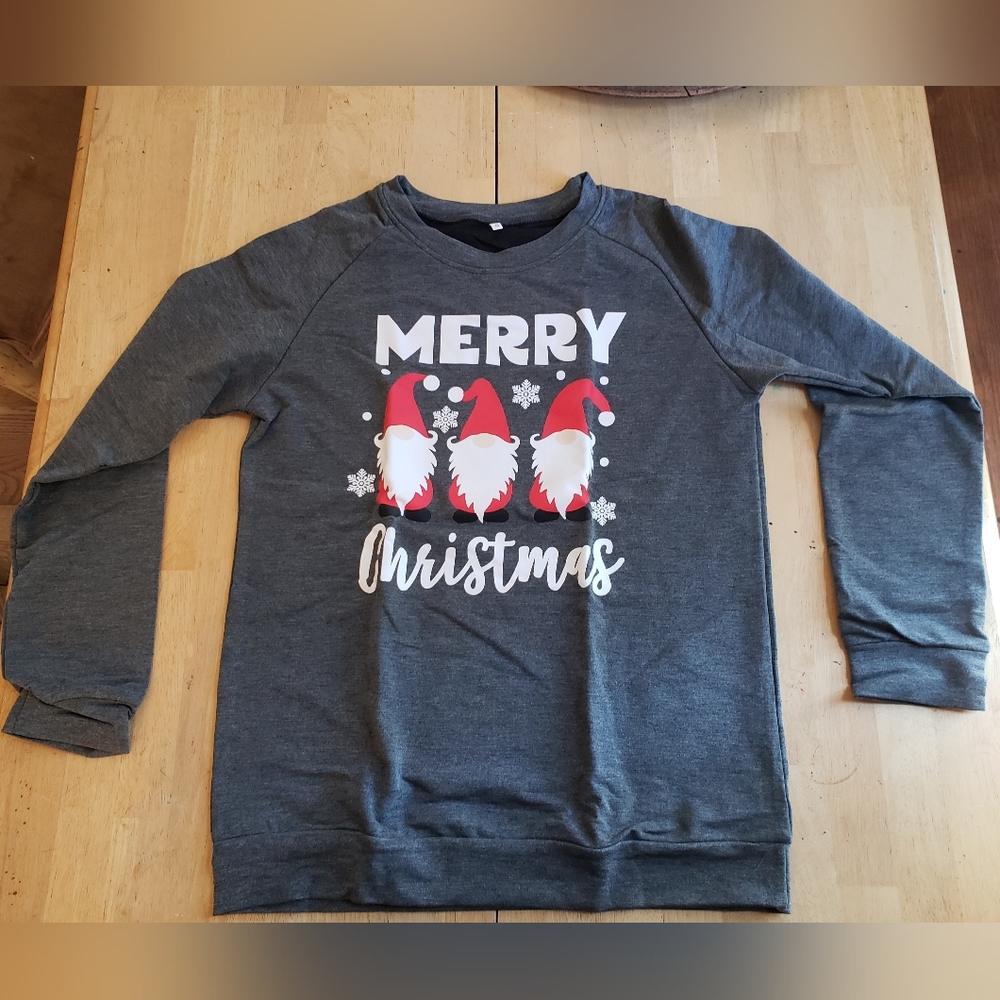 New mens gnomes Christmas pullover sweater size dark grey size S & M